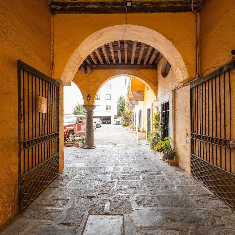 Apartment Next to Callejón de los Sapos: Comfort + Parking - One-Bedroom Apartment - 30
