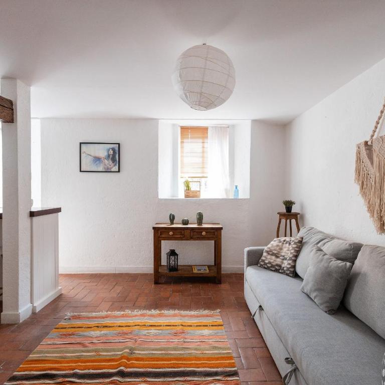 Apartment Next to Callejón de los Sapos: Comfort + Parking - One-Bedroom Apartment - 39