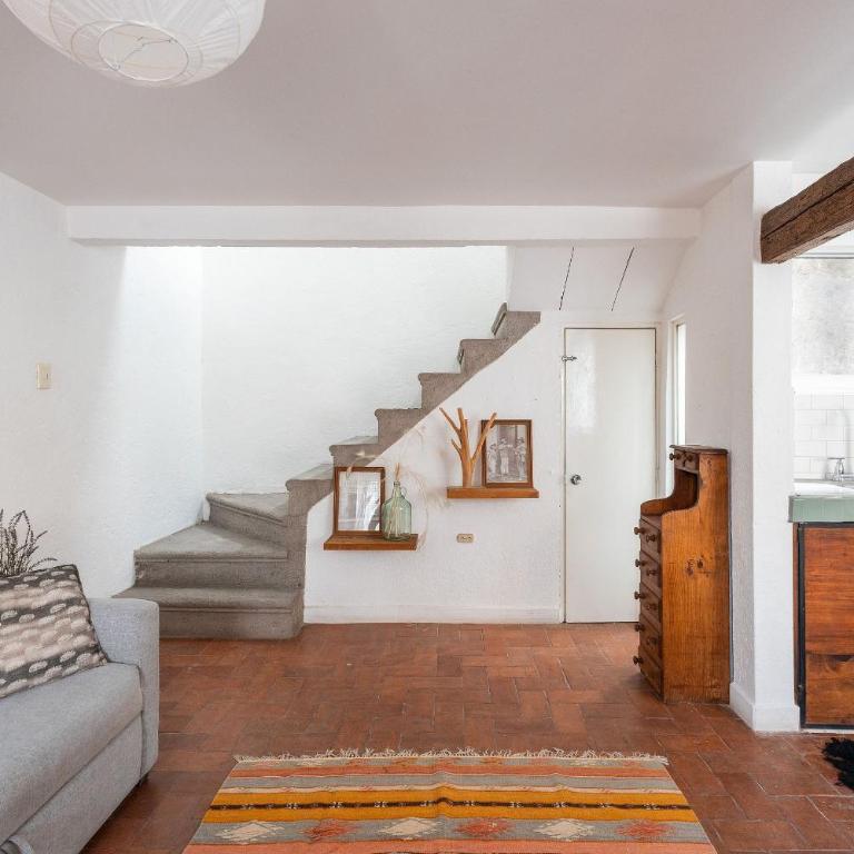 Apartment Next to Callejón de los Sapos: Comfort + Parking - One-Bedroom Apartment - 40