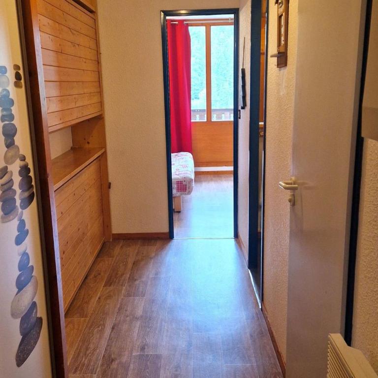 Studio 4 pers au cœur de Valfréjus, balcon, TV, casier à skis - FR-1-265-208 - Studio - 9