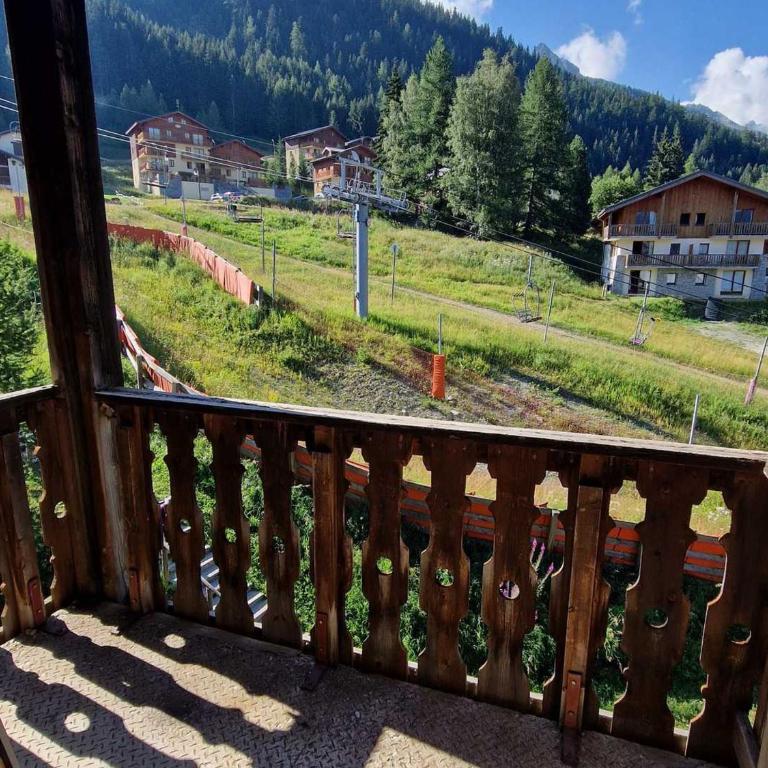 Studio charmant pour 2-3 pers. au sud de 17m² à Valfréjus - FR-1-265-237 - Studio - 11