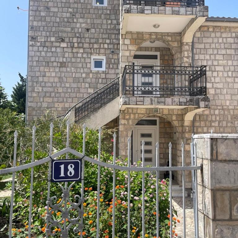 Barbara - Two-Bedroom Apartment - 36
