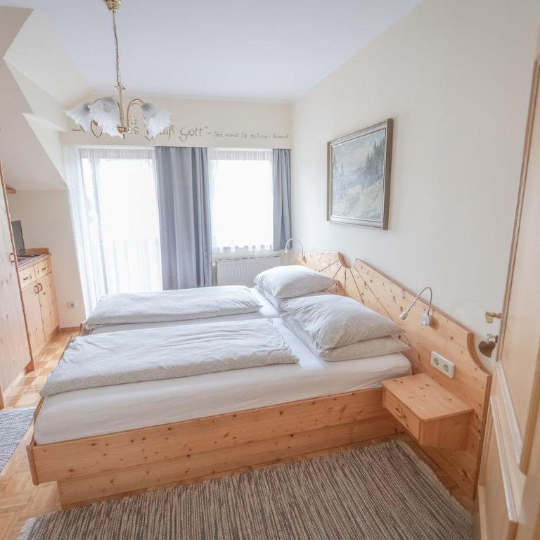 Gästehaus Maurer/Bader - Doppelzimmer mit Balkon - 4