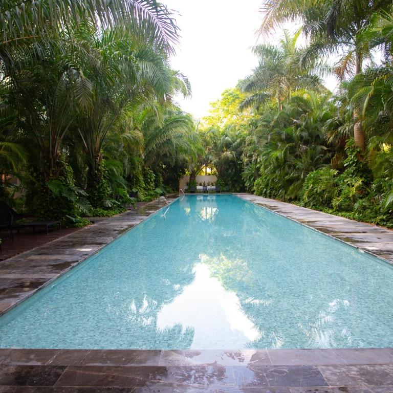 Spacious 3 bedroom Condo by the US Consulate and The Harbor - Two-Bedroom Apartment - 31