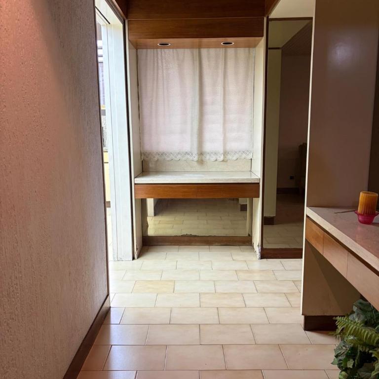 Colinas de bello monte - Three-Bedroom Apartment - 3