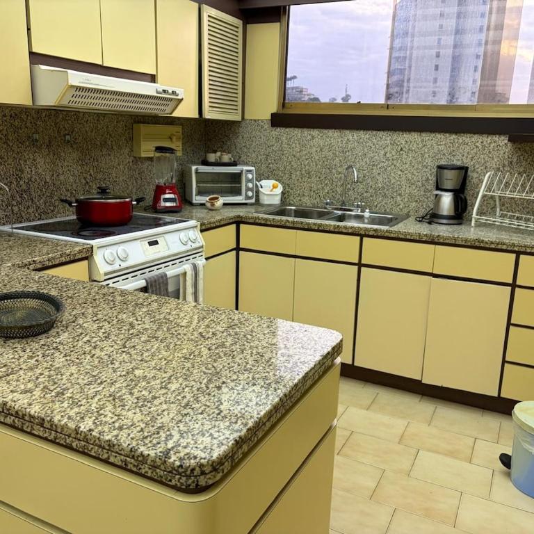 Colinas de bello monte - Three-Bedroom Apartment - 26