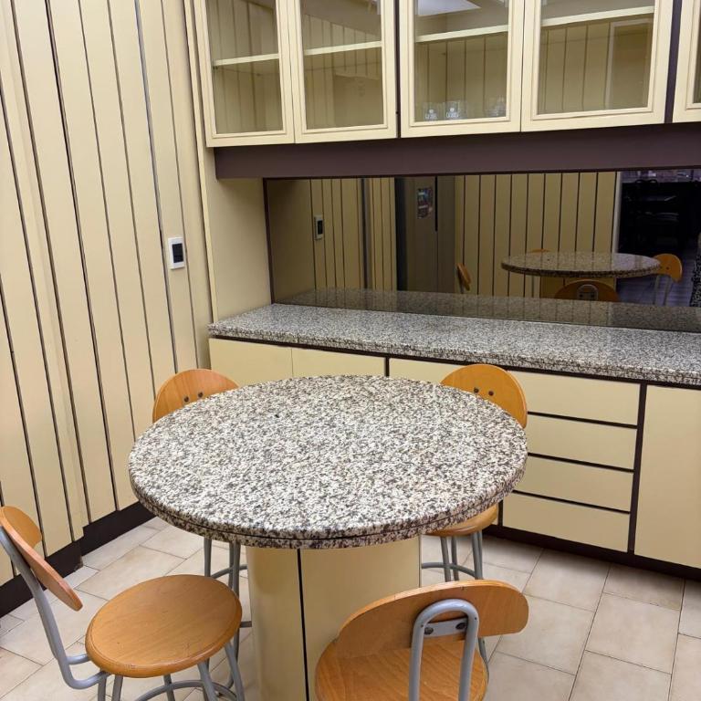 Colinas de bello monte - Three-Bedroom Apartment - 27