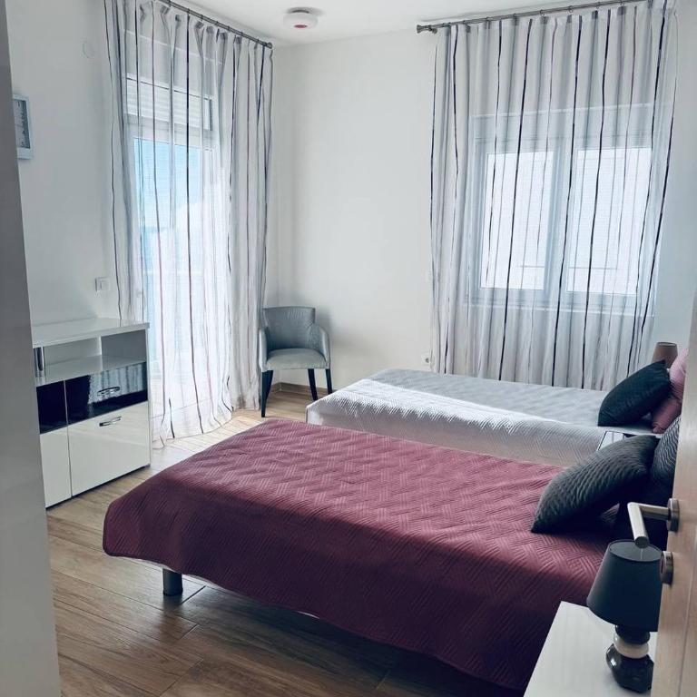 SF Apartments Lux - Two-Bedroom Apartment with Sea View - 23