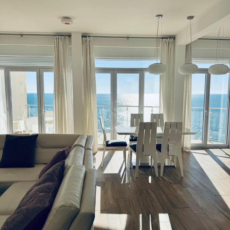SF Apartments Lux - Two-Bedroom Apartment with Sea View - 12