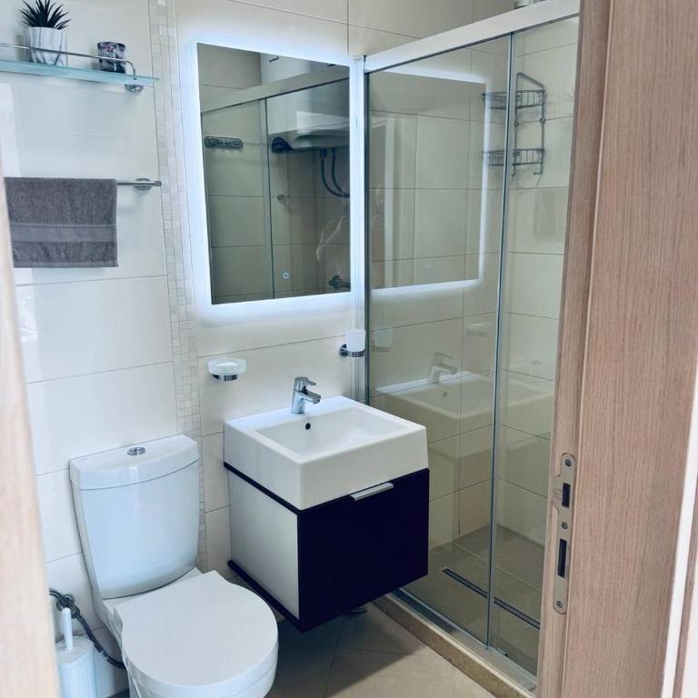 SF Apartments Lux - Two-Bedroom Apartment with Sea View - 32