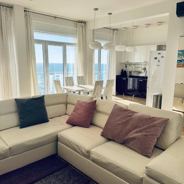 SF Apartments Lux - Two-Bedroom Apartment with Sea View - 13