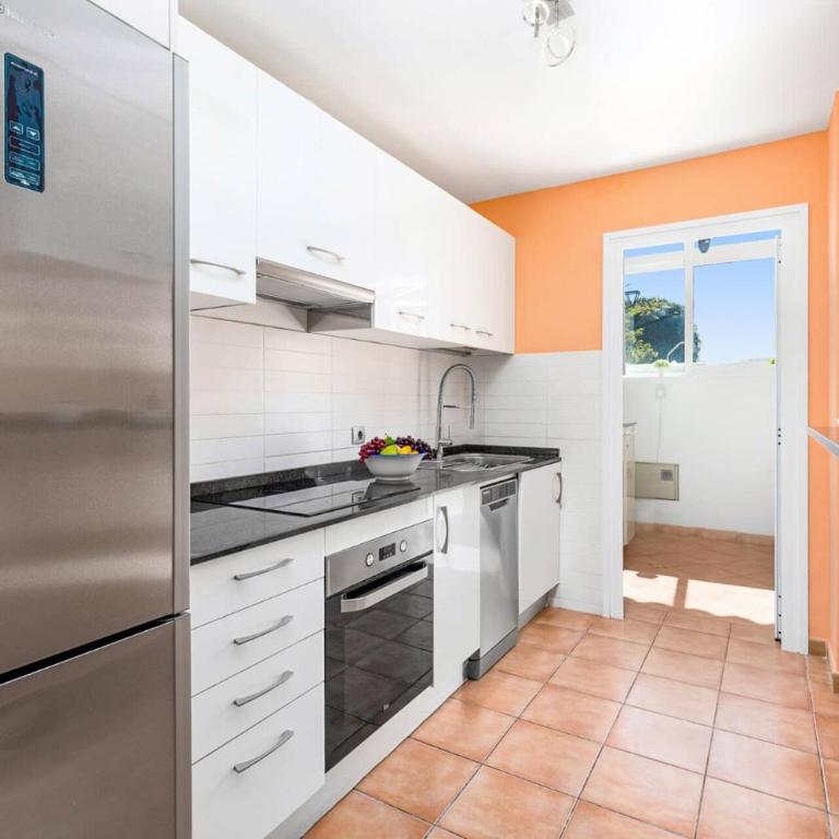 Villa Florencia by Villa Plus - Villa - 13