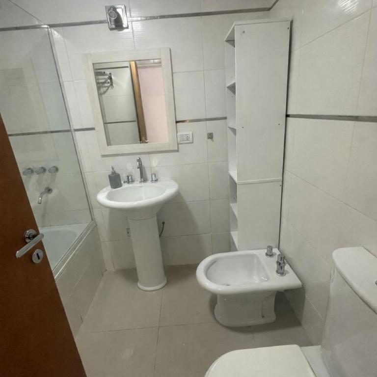 Departamento Monoambiente centrico - One-Bedroom Apartment - 2