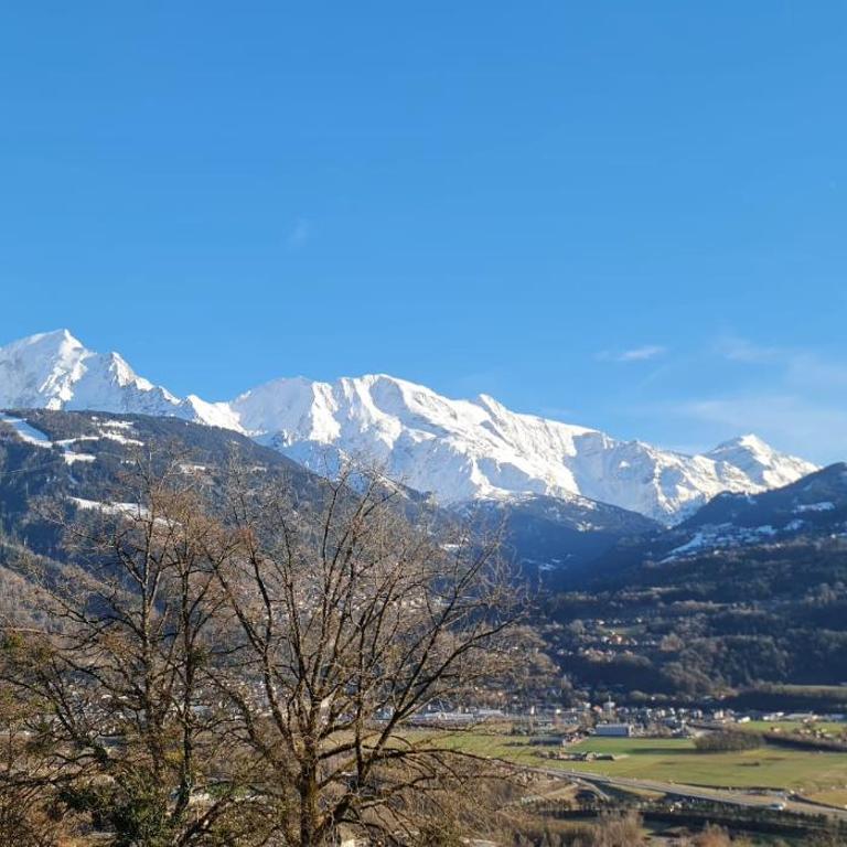 Calm & Cozy Apartment with Parking in Sallanches - Appartamento con 2 Camere da Letto e Balcone - 10