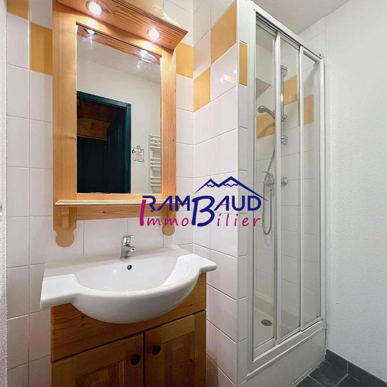Duplex 3 pièces, 8 couchages, parking inclus - FR-1-854-28 - Appartamento - 9