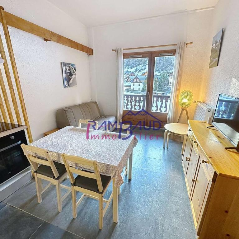 Studio 4 personnes Centre Village - Mezzanine et Balcon Sud - FR-1-854-42 - Estudio - 8