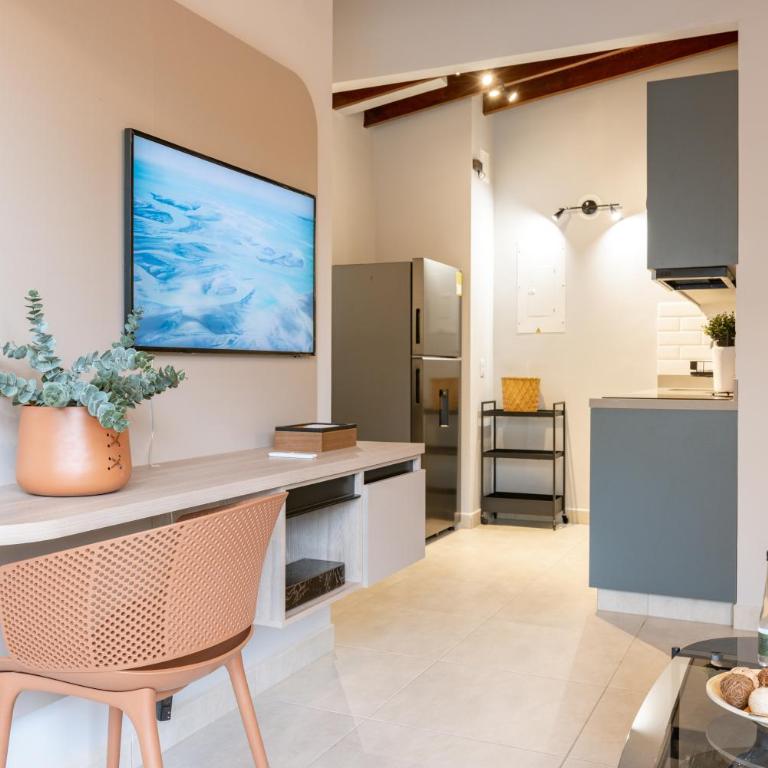 Lucas L - Two-Bedroom Apartment - 20