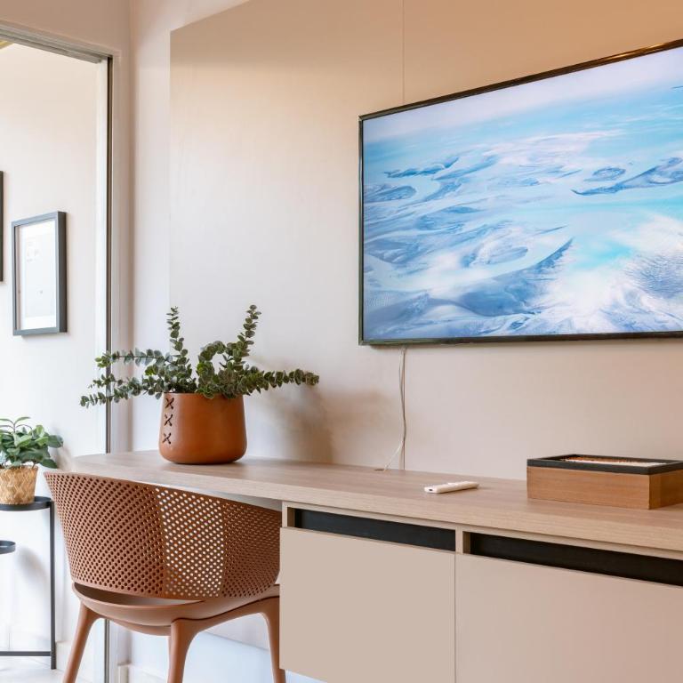 Lucas L - Two-Bedroom Apartment - 29
