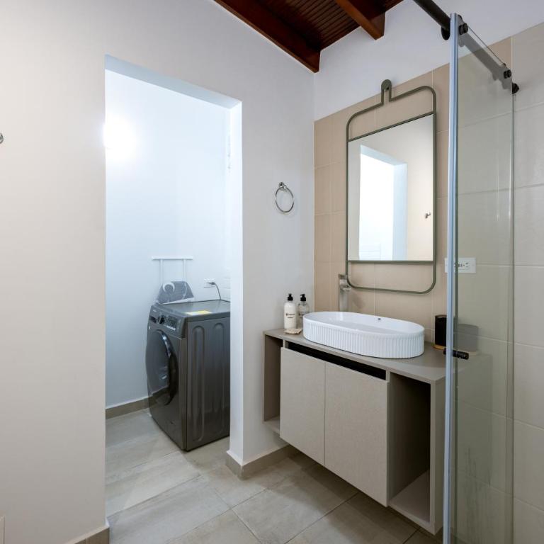 Lucas L - Two-Bedroom Apartment - 33