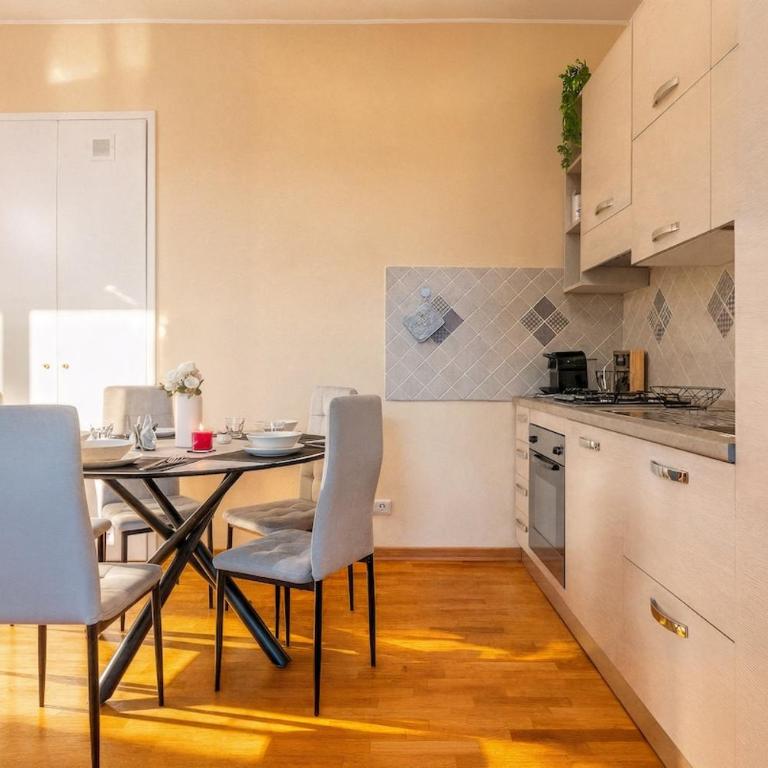Garibaldi Home, Comfortable for 6 guests - Two-Bedroom Apartment - 2