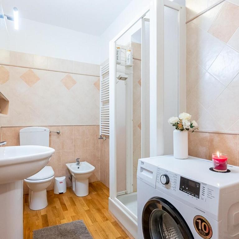 Garibaldi Home, Comfortable for 6 guests - Two-Bedroom Apartment - 9