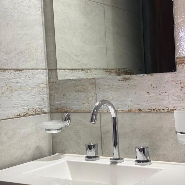 Complejo Turistico Puelches Cabaña - Habitación Cuádruple con baño - 7