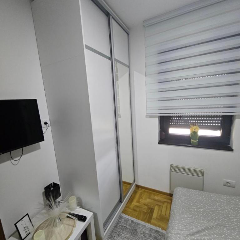Mala tajna - Room #1586427901 - 1