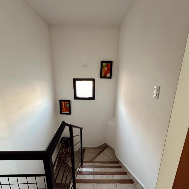 Amplio Departamento cómodo con cochera - Apartamento de 3 dormitorios - 5