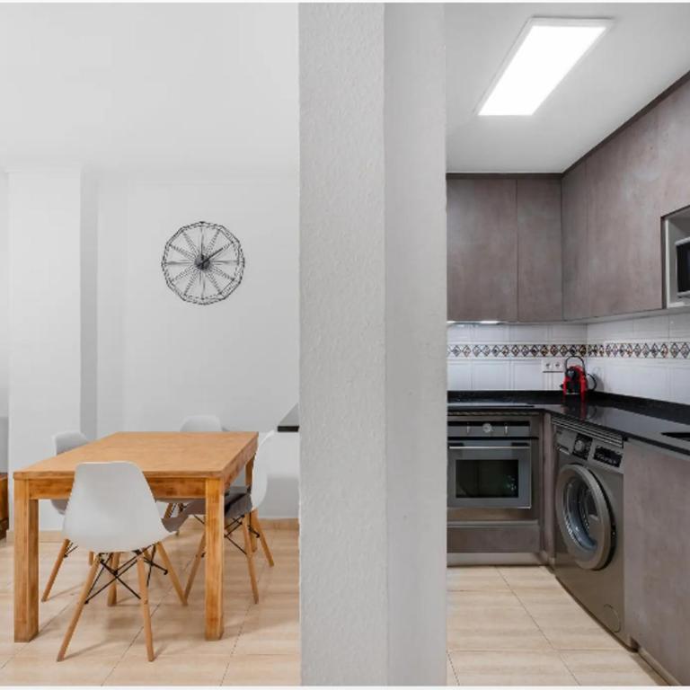 Bajo concordia - Three-Bedroom Apartment - 8