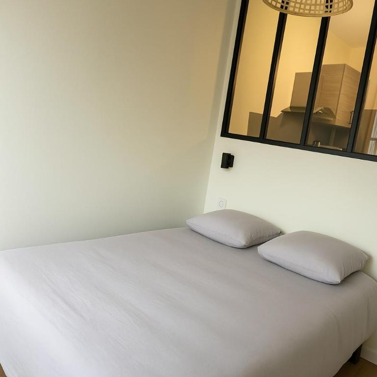 Le Charles III : Élégance et Sérénité - Appartement 1 Chambre - 9