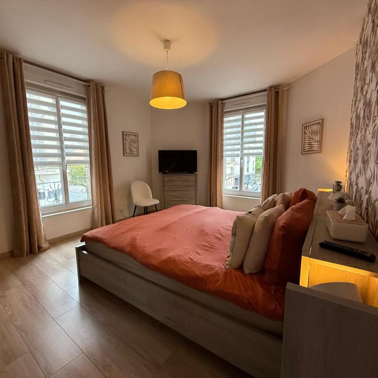GRAND T3 70m2 ,COSY TOUT CONFORT ,2 CHAMBRES, 6 PERSONNES ,PARKING PRIVÉ SÉCURISÉ - Appartement 2 Chambres - 13