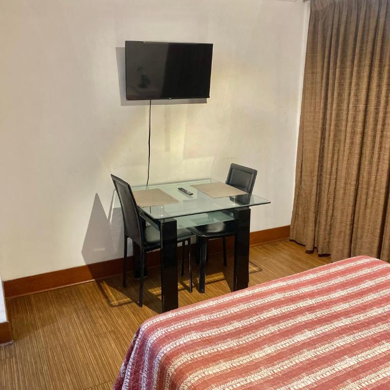 Depto cercano a Todo pasos Metro U de CHile - One-Bedroom Apartment - 6