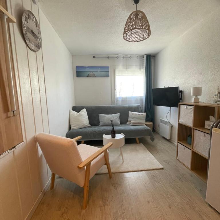 Studio cosy avec piscine et parking à Gruissan - Apartamento de 1 dormitorio - 2