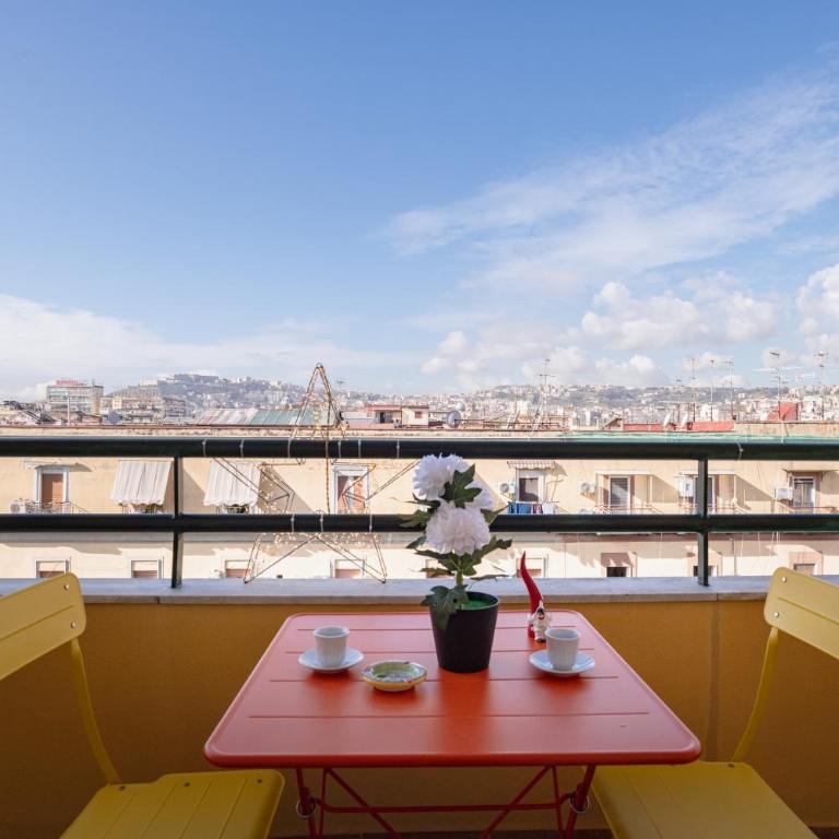 Seven Nap - Central Rooms - Camera Matrimoniale con Balcone (3 Adulti) - 2