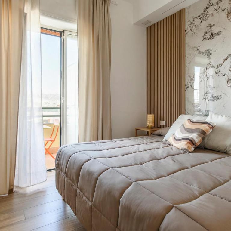Seven Nap - Central Rooms - Camera Matrimoniale con Balcone - 2