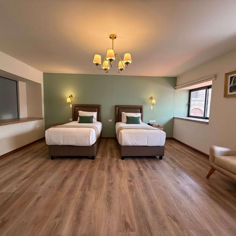 Hotel Monasterio San Pedro - Deluxe Twin Room - 3