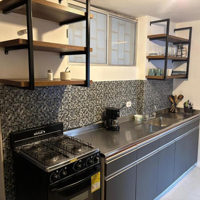 comfortable, spacious and bright 4th floor - Apartamento de 2 dormitorios con vistas - 17