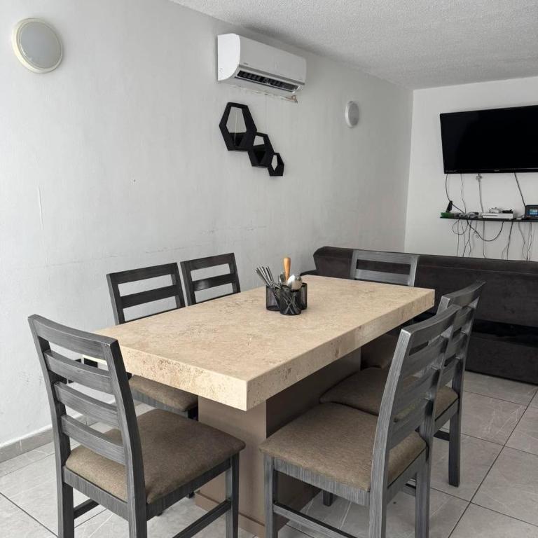 Casa Toreo - Three-Bedroom House - 9