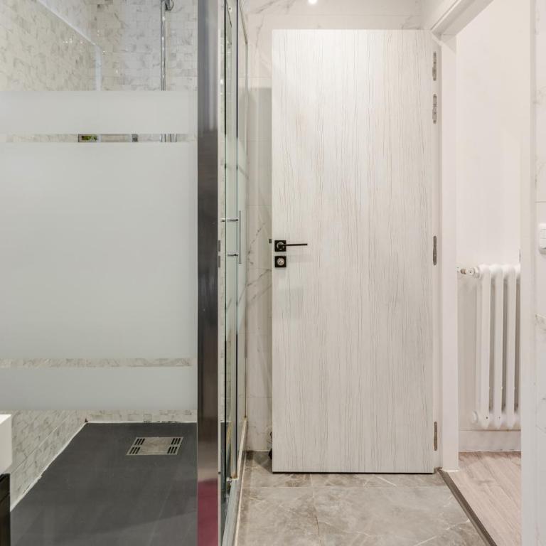 Chic Studio for 4 on Champs Elysees Avenue - Monolocale - 12