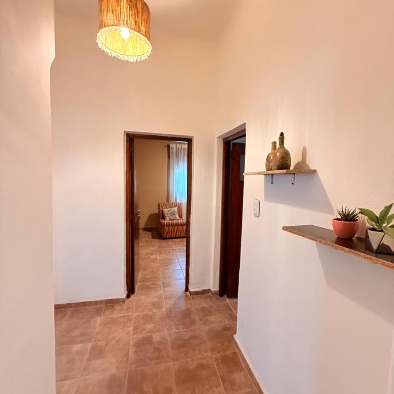 Dpto 2 dormitorios, planta baja, hermosa zona y cerca de todo!! - Room #1586523901 - 5