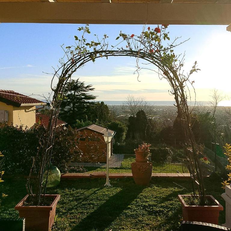 Splendida Casa A Camaiore Con Vista Mare - Casa Vacanze con 2 Camere da Letto - 4