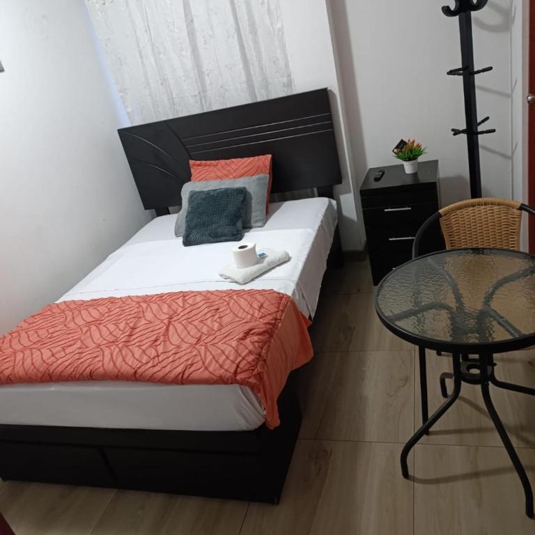 Hospedaje Dajoka's - Double Room with Private Bathroom - 1
