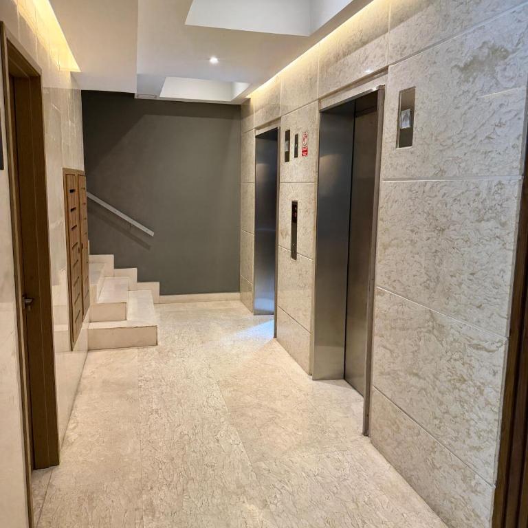 Murano Centro1 26floor,rooftop,infinity pool & views byIMZ - Two-Bedroom Apartment - 12