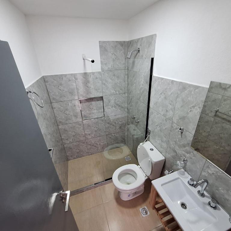 departamentos para 4 personas ,N1, Aire acondicionado Wifi TvCable Parrilla - One-Bedroom Apartment - 5