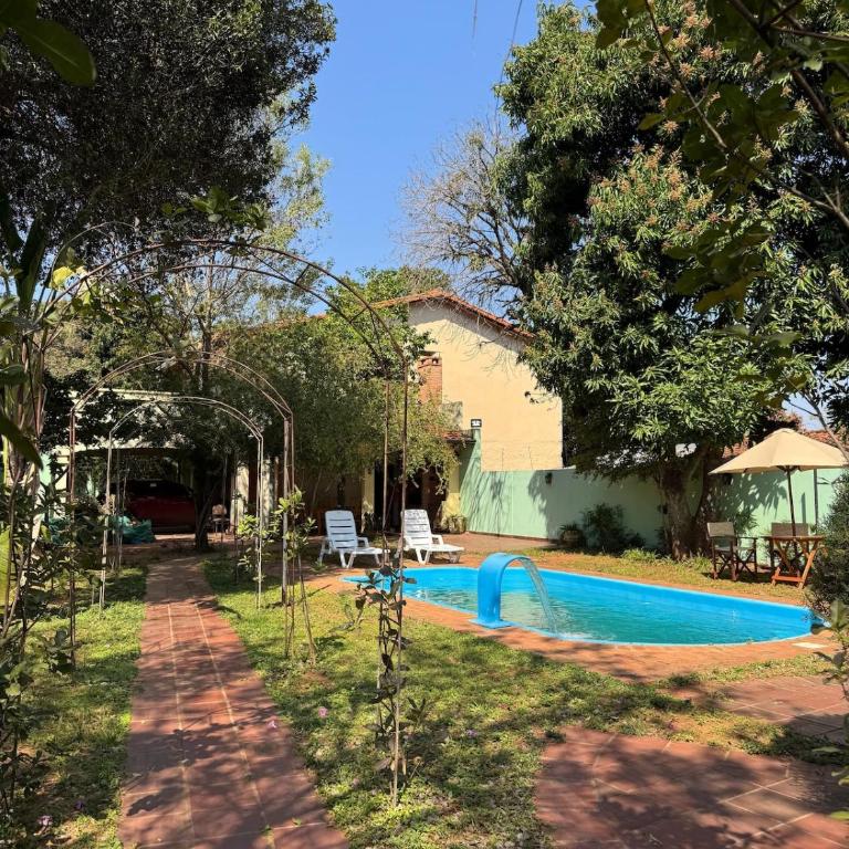 Casa quinta en Capiatá - Three-Bedroom House - 1