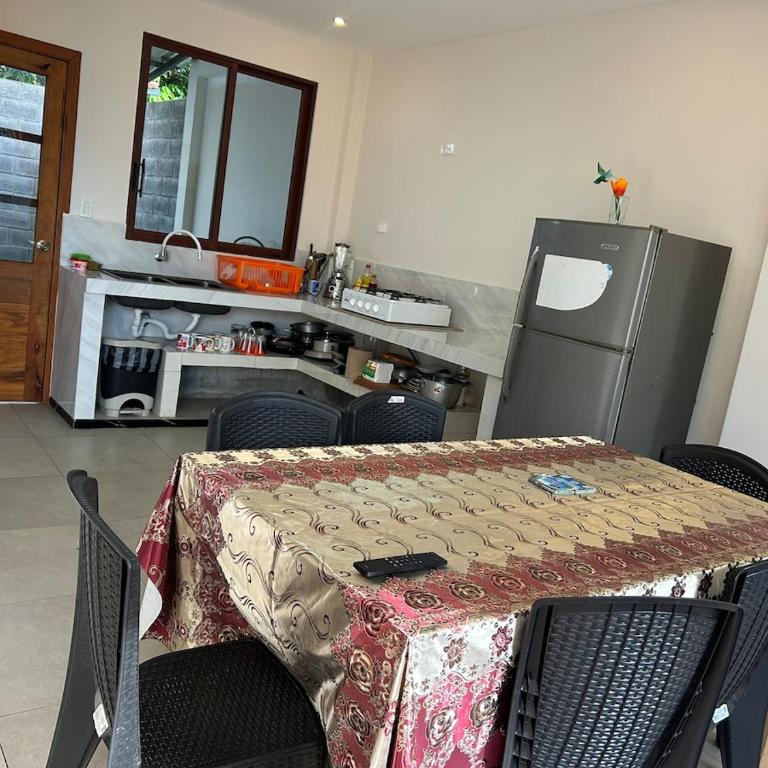 My house in Macas, Sevilla Don Bosco - Five-Bedroom House - 14