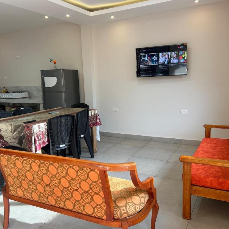 My house in Macas, Sevilla Don Bosco - Five-Bedroom House - 32