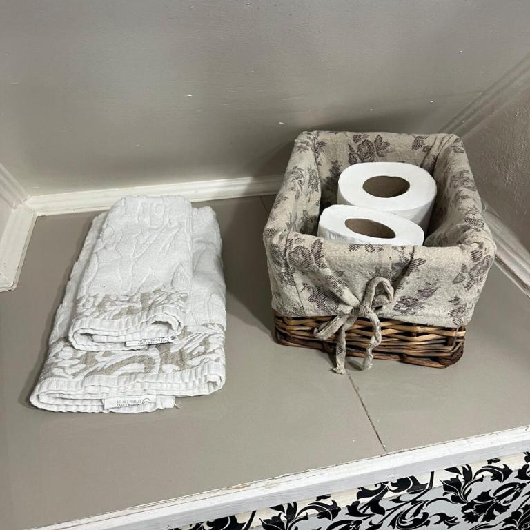 Casa Familiar Parking privado Terraza HotTub - Room #1586568101 - 4