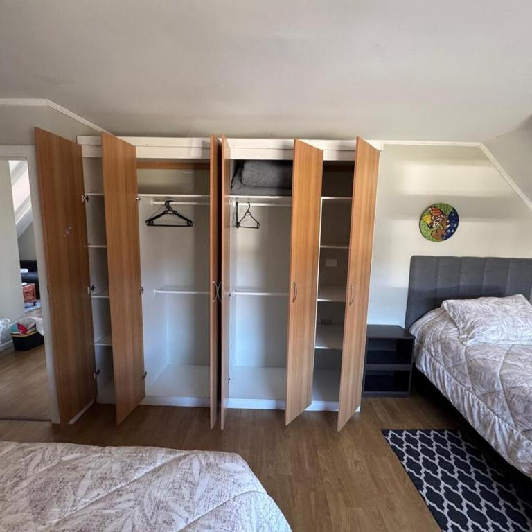 Casa Familiar Parking privado Terraza HotTub - Room #1586568101 - 19