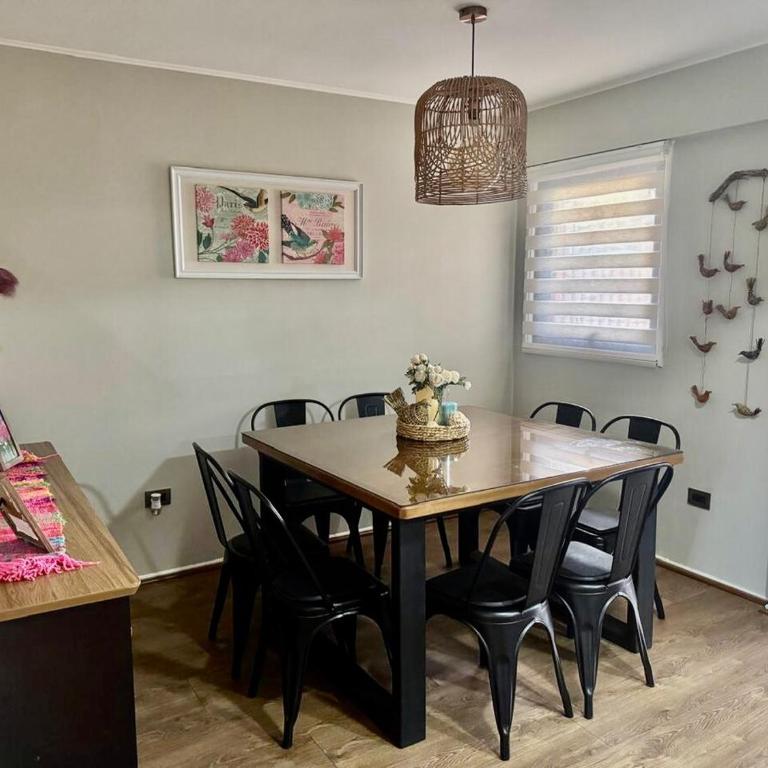 Casa Familiar Parking privado Terraza HotTub - Room #1586568101 - 21